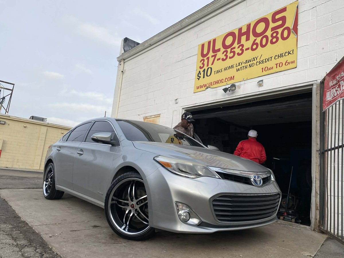 Ulohos.com tweet media