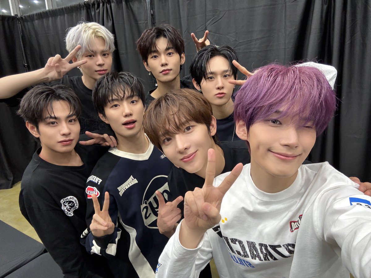 📸] 260103 2026 EVNNE FANMEETING [OUR EVNNEing] in SEOUL DAY 1