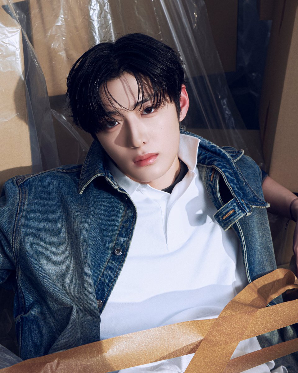 ALD1_official's tweet image. ALPHA DRIVE ONE 'EUPHORIA' Concept Photo (FREAK ALARM ver.) #SANGHYEON

ALPHA DRIVE ONE (알파드라이브원) THE 1ST MINI ALBUM 【EUPHORIA】 
➫ 2026.01.12 6PM (KST)

💿 Pre-Save Now
lnk.to/ALD1_EUPHORIA

#ALPHADRIVEONE #ALD1 
#알파드라이브원 
#SANGHYEON #상현
#EUPHORIA…