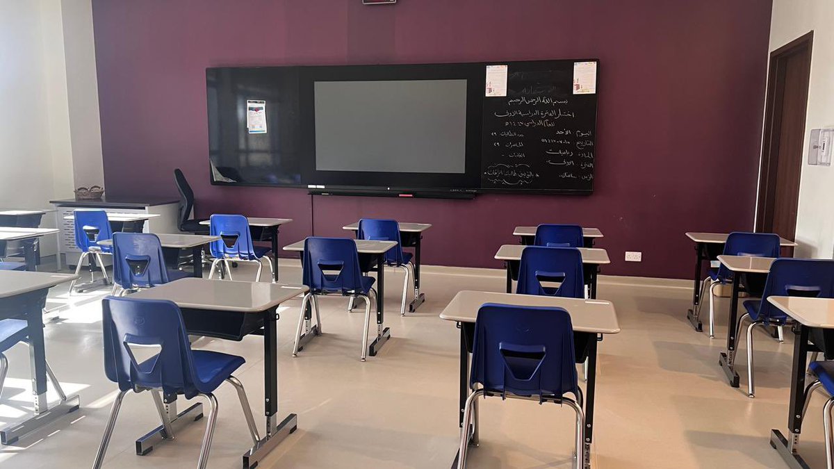 #جيل_اليوم | تبدأ غدا (الأحد) اختبارات نهاية الفصل الدراسي الأول بمدارس التعليم العام .
 وتشمل عودة الاختبارات النهائية لطلاب الصفين (الأول والثاني) في مادتي (الرياضيات ولغتي) بعد انقطاع أكثر من 20 عاماً .