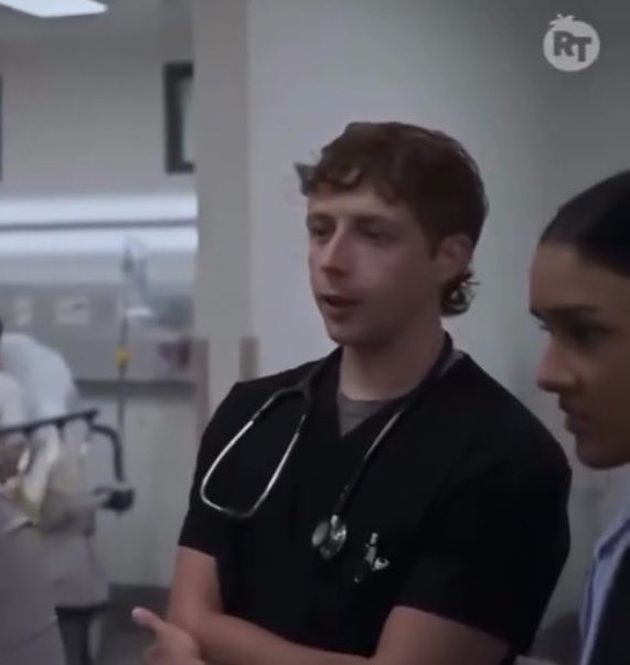 Dylan99328185's tweet image. The Pitt season 2 sneak peek of gerran Howell plays Dennis Whitaker🏥🚑🩺👨‍⚕️##gerranhowell #thepitt #thepitt