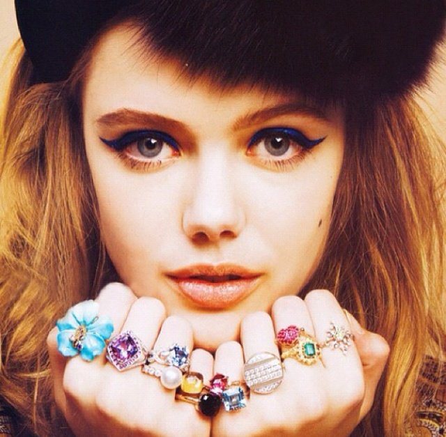 TYOBETAN's tweet image. 造形美やアートや美人や個性的に触れると心が豊かになるので定期的に補充したいですね🦩
Beauty enriches the soul.