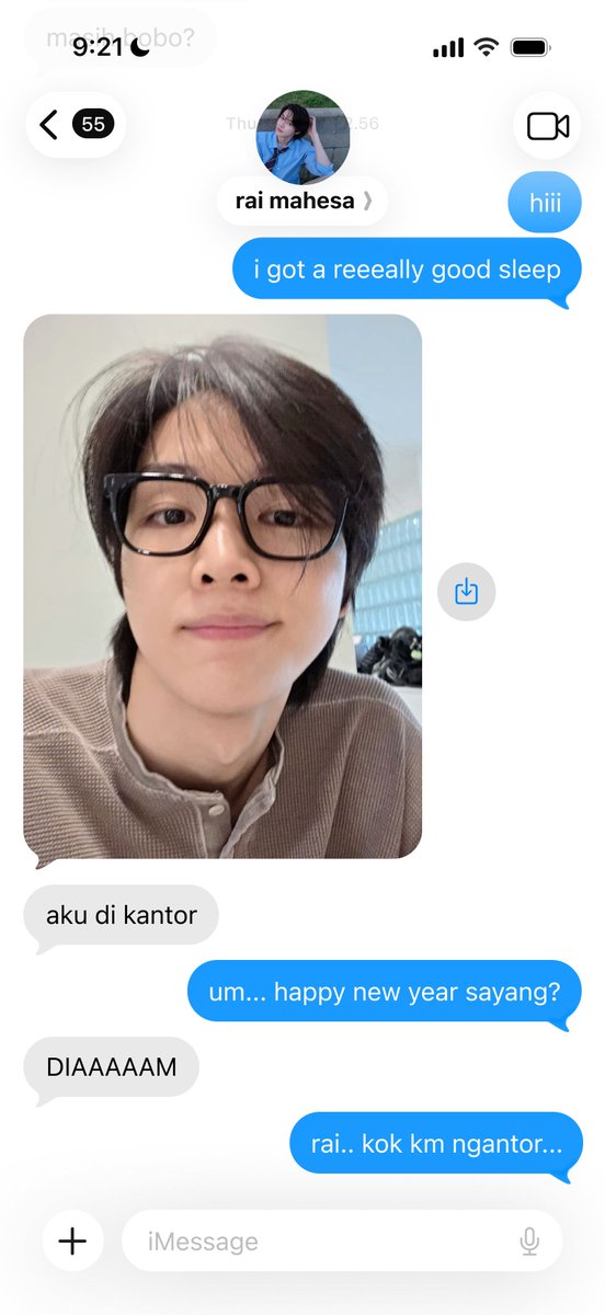 withoutcandles's tweet image. #bambyeol h+1 tahun baru.. rai kok ngantor..