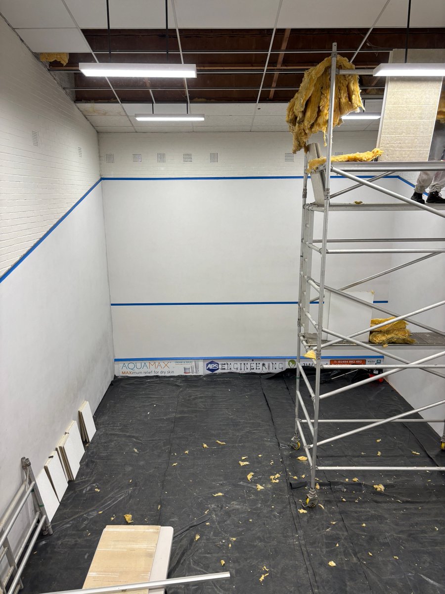 SquashWycombe's tweet photo. Fresh ceilings for Court 1 &amp; 5!  #CeilingUpgrade #TeamWork Big thanks to the team - Martyn Lowe, Sam Kirkaldie, Wade Kirkaldie, Toby Francis, Matt Fleming, Mark Holder and Richard Kershaw.  #doingitforlove #squashclubmaintenance #CeilingUpgrade #TeamWork ork https://t.co/1y7gPm98em