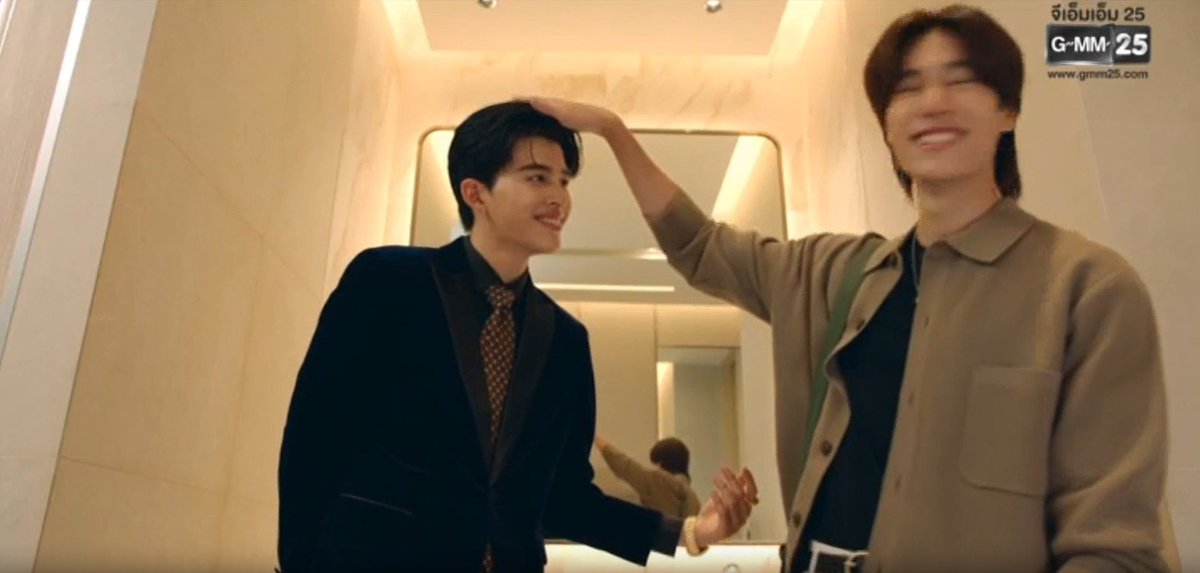 amityannabella2's tweet image. ฉากนี้คือ

คุณธีร์น้องลูกพีช ❌
ปอนด์ภูวินทร์ ✅

#MeAndTheeSeriesEP8