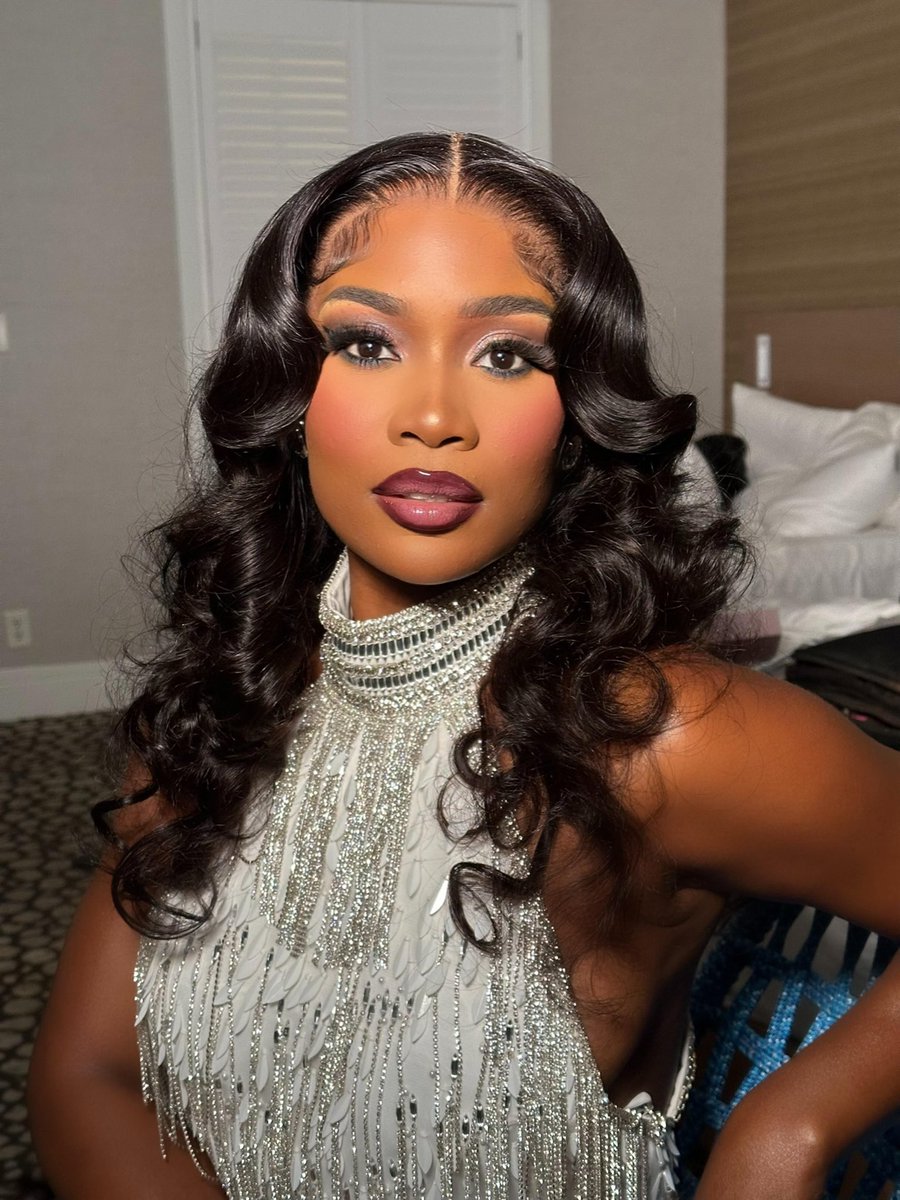 rutshelle's tweet image. million views for “Can’t Get Over You” 🥹
I feel the love. Thank you for streaming, sharing, and believing in this 12 ERA.
You guys are truly the best 🤍🖤
#12era #newalbum