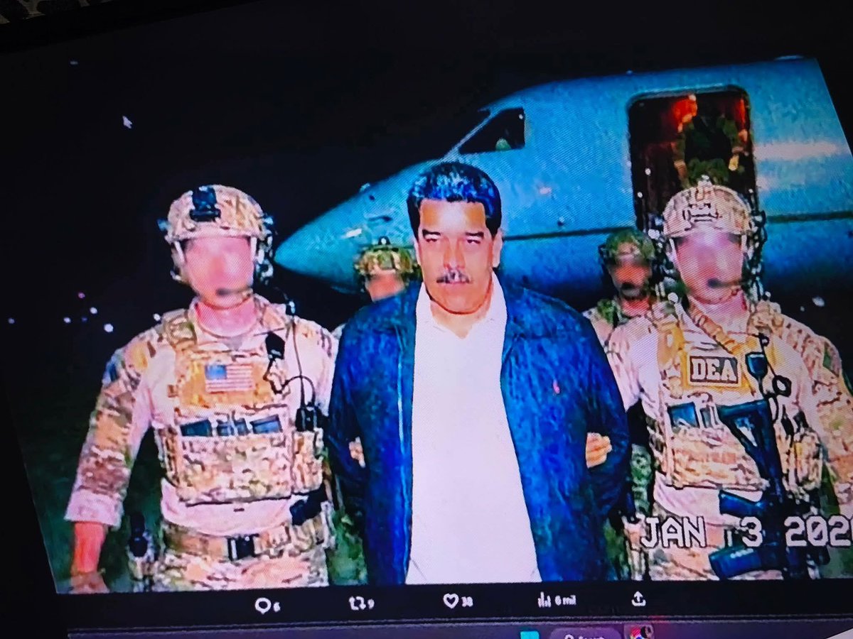 #أمريكا تتصرف كعصابة إجرامية تختطف رؤساء الدول الذين يرفضون التنازل عن سيادة أوطانهم وثرواتة ومصالحة بحجة دعم الارهاب  العالمي  

#أمريكا_أم_الإرهاب