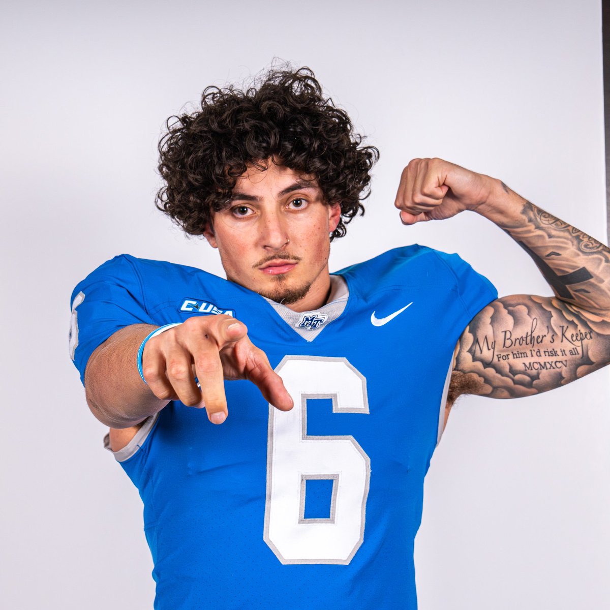 247SportsPortal's tweet photo. Middle Tennessee safety Jared Douglas is entering the transfer portal, his rep @ScottieMac84 tells @chris_hummer.

The 6-foot, 191-pound senior redshirted this season due to injury. Douglas had 25 total tackles, PBU and FF last season.

https://t.co/5srtkZQukT https://t.co/fRBQl6av9m