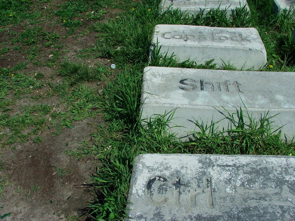 3CC0__'s tweet image. Stone Keyboard monument in Yekaterinburg, Russia (2004)