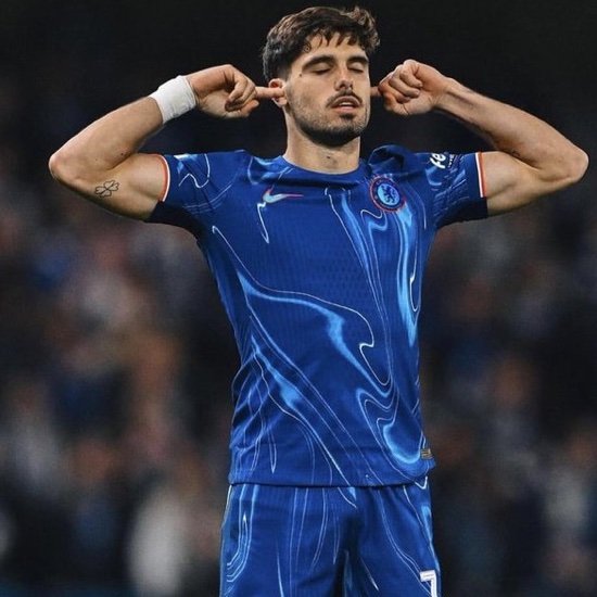 🚨📊 | 𝐍𝐄𝐖: Gabriel Magalhães has now scored as many Premier League career goals as Pedro Neto.(20) 😳