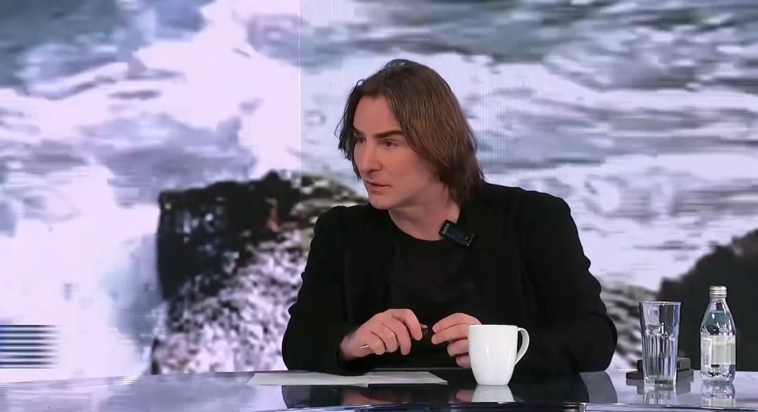 DivaSimanic's tweet image. "Sta ce nam novac i imovina ako drugi oko nas nisu srecni"
Zeljko izdominirao sa ovim recima