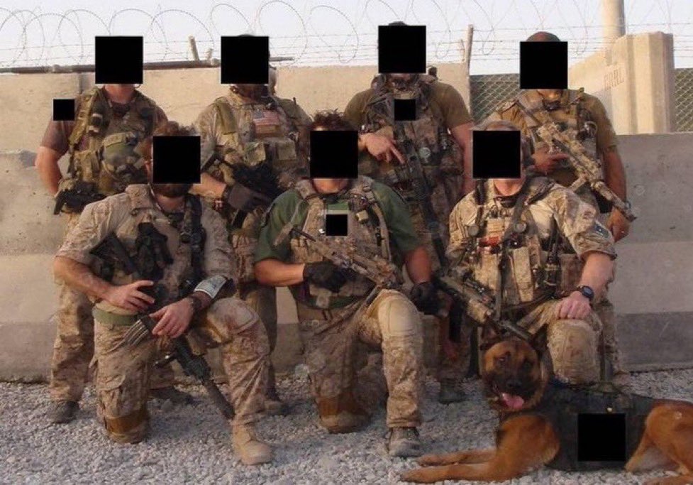 aidannonx's tweet image. Notice anything about the Delta guys who caught Maduro?