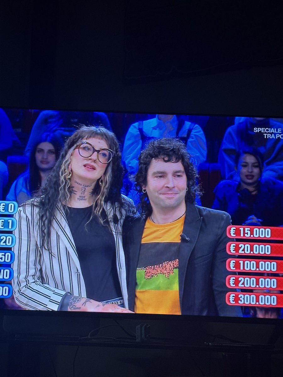 ad affari tuoi i concorrenti sono i coma cose se la droga avesse vinto la battaglia