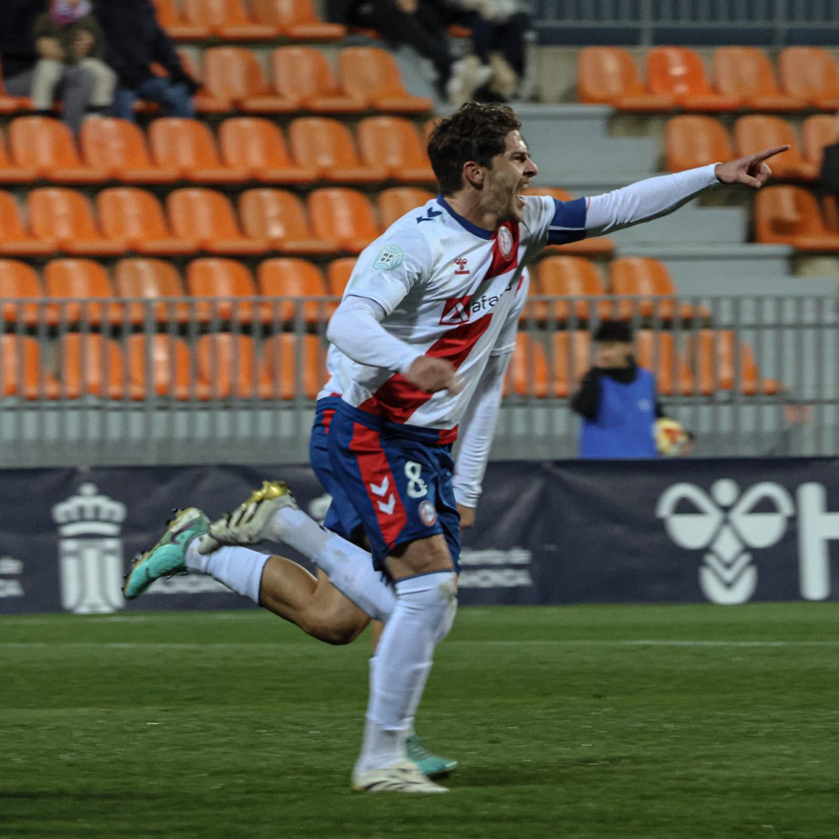 CF Rayo Majadahonda 🤍⚡️💙 tweet media