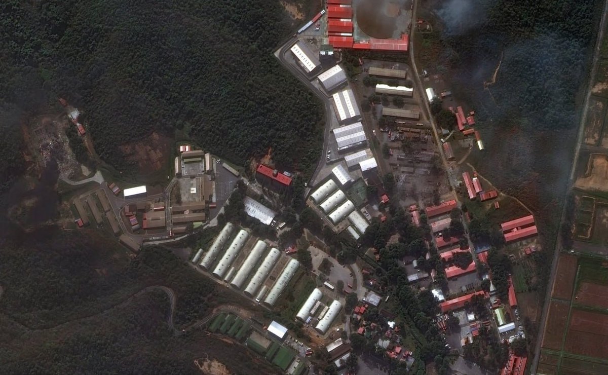 RadarAustral_'s tweet photo. 🇻🇪🇺🇸| Imágenes que muestran la destrucción del complejo militar Fuerte Tiuna, ubicado en los suburbios del sur de Caracas. 

El recinto es considerado el principal centro militar y de mando de las Fuerzas Armadas venezolanas. https://t.co/PA26QxHq38