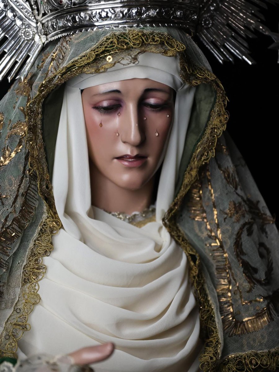 <a href="/HumildadGranada/">Cofradía de la Humildad</a> <a href="/r_peccatorum/">Hermandad del Amparo</a> <a href="/VeraCruzGe/">Hermandad de la Vera Cruz de Gerena</a> <a href="/AfligidosCdiz/">Afligidos Cadiz</a> <a href="/HdadJesusLaRoda/">Nazareno y Esperanza | La Roda 💜💚</a> <a href="/santacenagrana/">Hermandad Sacramental Santa Cena Granada</a> <a href="/virgencoronada/">Hermandad Coronada</a> <a href="/Hdadpadrepio/">Hermandad Padre Pío</a> <a href="/hdadjesusutrera/">Hermandad Jesús Nazareno (Utrera)</a> <a href="/Hdad_Santiago/">Hermandad Santiago</a> <a href="/Archi_PasionMLG/">Real Archicofradía Sacramental de Pasión</a> <a href="/Calvario_PG/">Hdad. del Calvario</a> •Esperanza <a href="/HdadEsperanzaLR/">Hermandad Esperanza La Rambla</a>. Con motivo del centenario de la llegada de la virgen, la hermandad celebrará una procesión extraordinaria el 10 de octubre.