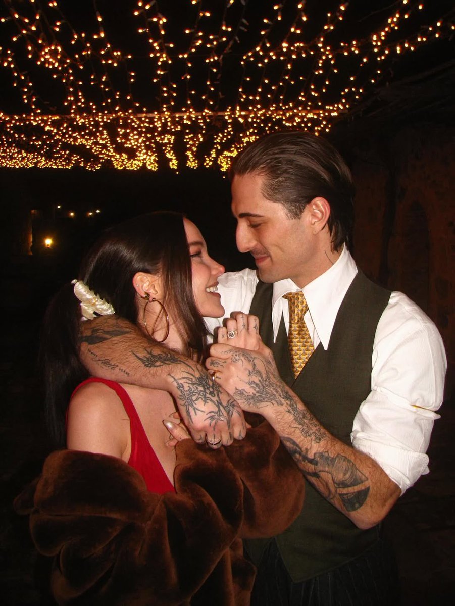 madre e padre 😭😭