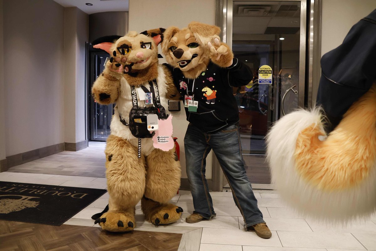 CoffeesDen's tweet image. #nyfb #nyfb2026 was such a blast. i love my friends sm they made everything 100 times better!!!