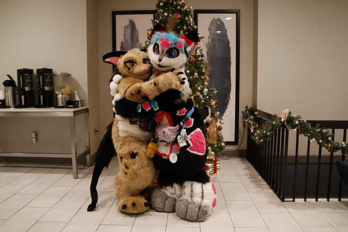 CoffeesDen's tweet image. #nyfb #nyfb2026 was such a blast. i love my friends sm they made everything 100 times better!!!