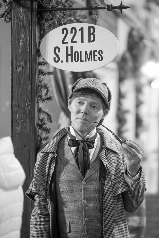 Shelby Bond at the great Dickens Christmas Faire at the Cow Palace in Daly city California 2025.