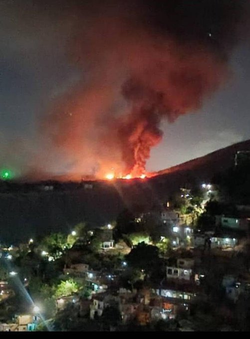 Mediagalleta's tweet image. La FIFA borró  del mapa a Rusia por bombardear a Ucrania...
Veamos qué hace con USA ahora que bombardeó a Venezuela...