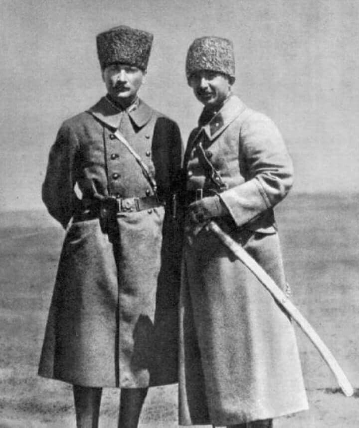 Karşılarında emperyalizm diz çöktü, işbirlikçileri çaresiz!

Yaşa Kemal Paşa!
Yaşa İsmet Paşa!
✊🇹🇷