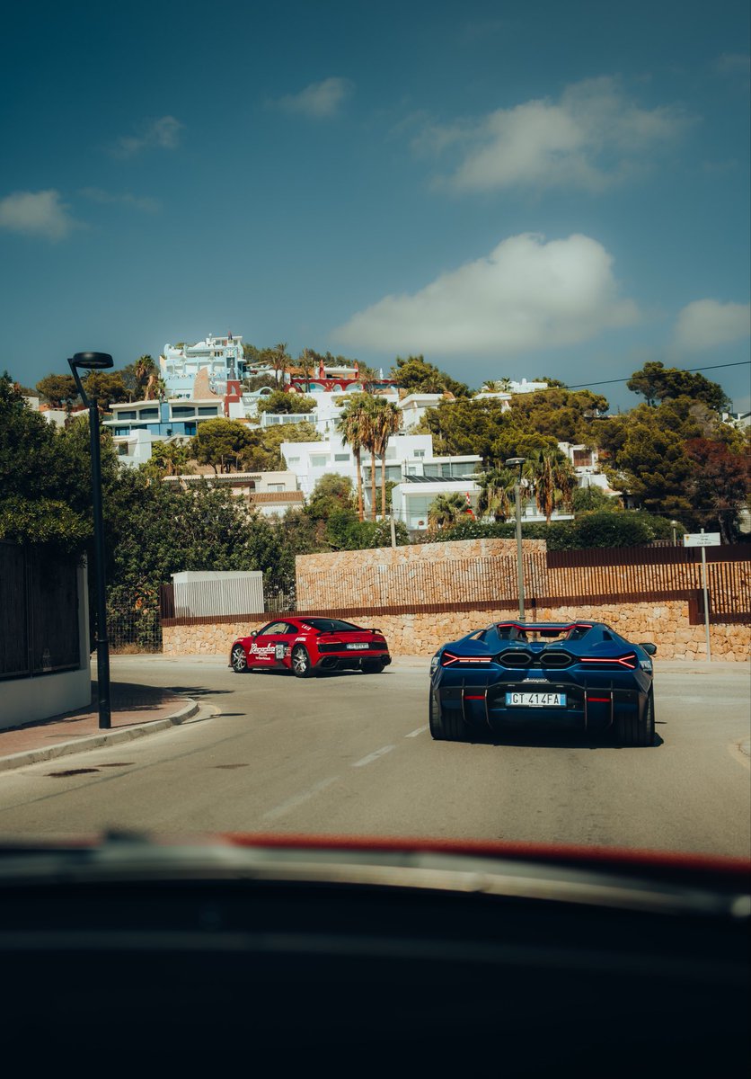 Markets open. Engines loud. 📈 
The only volatility we like is on the tarmac. 
Reliving the Summer heat while we prep for the next chapter. 

2026, we are ready! 🏎️ 

#Remembers #CryptoElite #InviteOnly