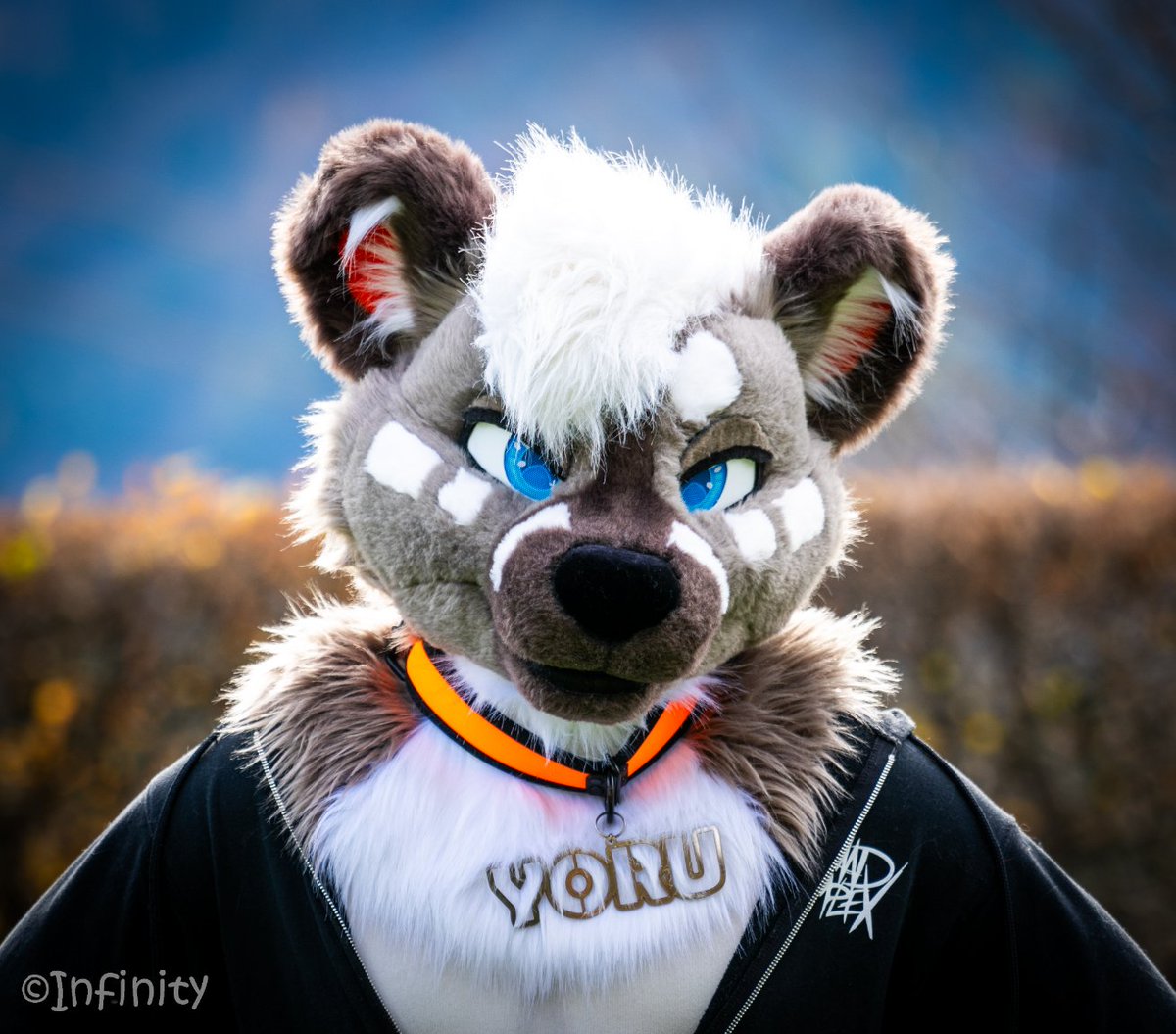 ǝʞпsʇoʎɹ tweet media