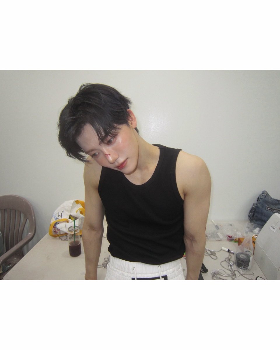 hourlyjaeminn's tweet image. 260103 na.jaemin0813 instagram update

2026 🤍

#JAEMIN #재민 #ジェミン