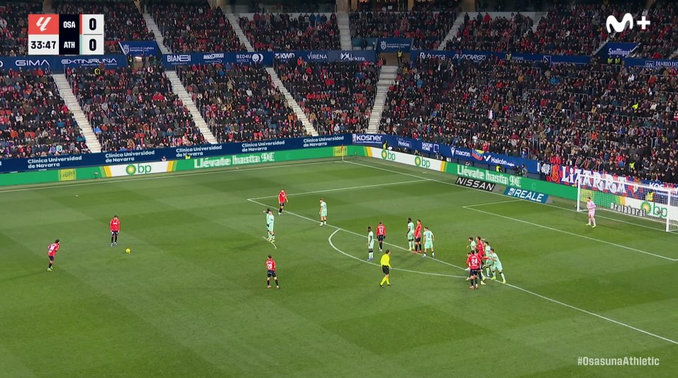 - Está muy lejos...

- <a href="/RubenGarcia14/">Rubén García</a>: 😎

#LALIGAEASPORTS #LaCasaDelFútbol