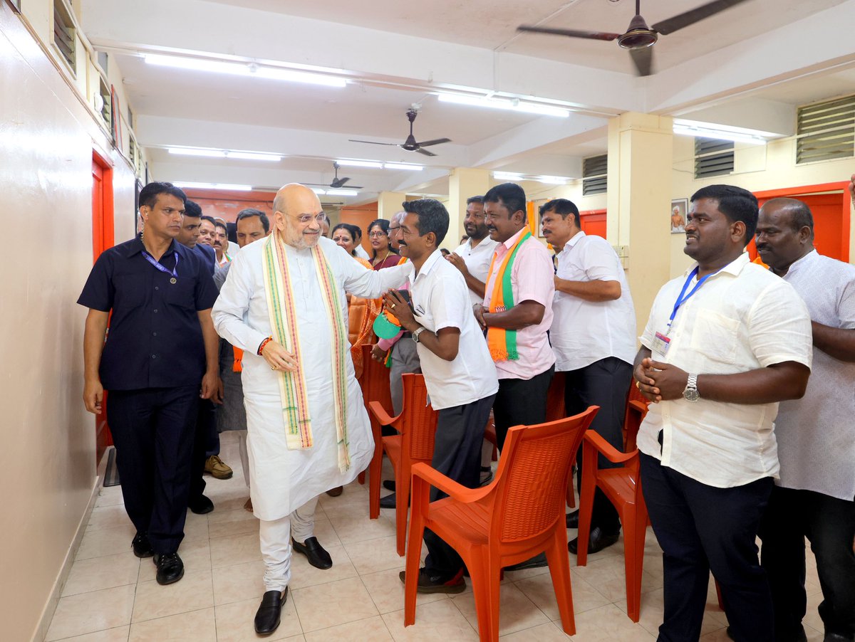 Today, visited the Andaman and Nicobar BJP office and interacted with the Karyakartas about the new momentum the region has acquired under the Modi government in development. We are resolved to achieve 100% saturation of development schemes in the islands.

Appreciated the