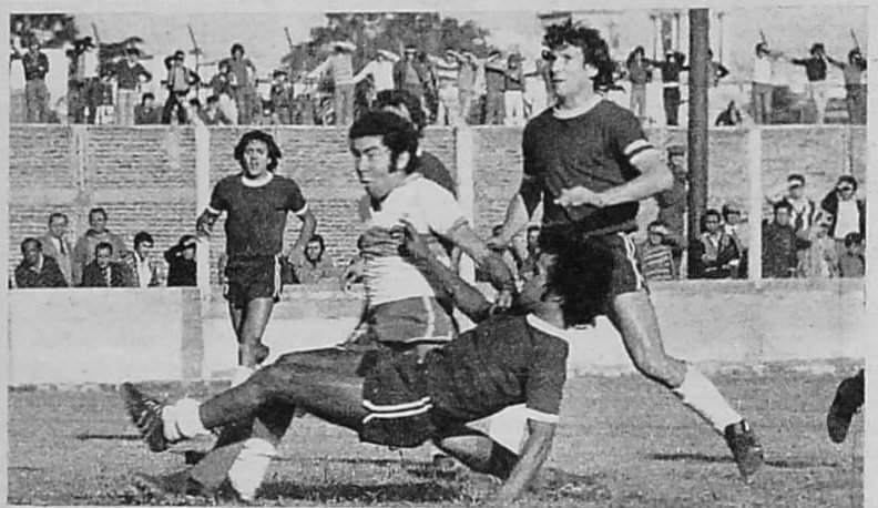 Desde el Departamento de Historia, Estadística y Museo del Club Deportivo Morón, queremos desearle un feliz aniversario a la Comisión Directiva del Club Atlético Lanús y a todos sus hinchas.

¡¡¡Felices 111 años!!!

#LaHistoriaNosUne

<a href="/clublanus/">Club Lanús</a>