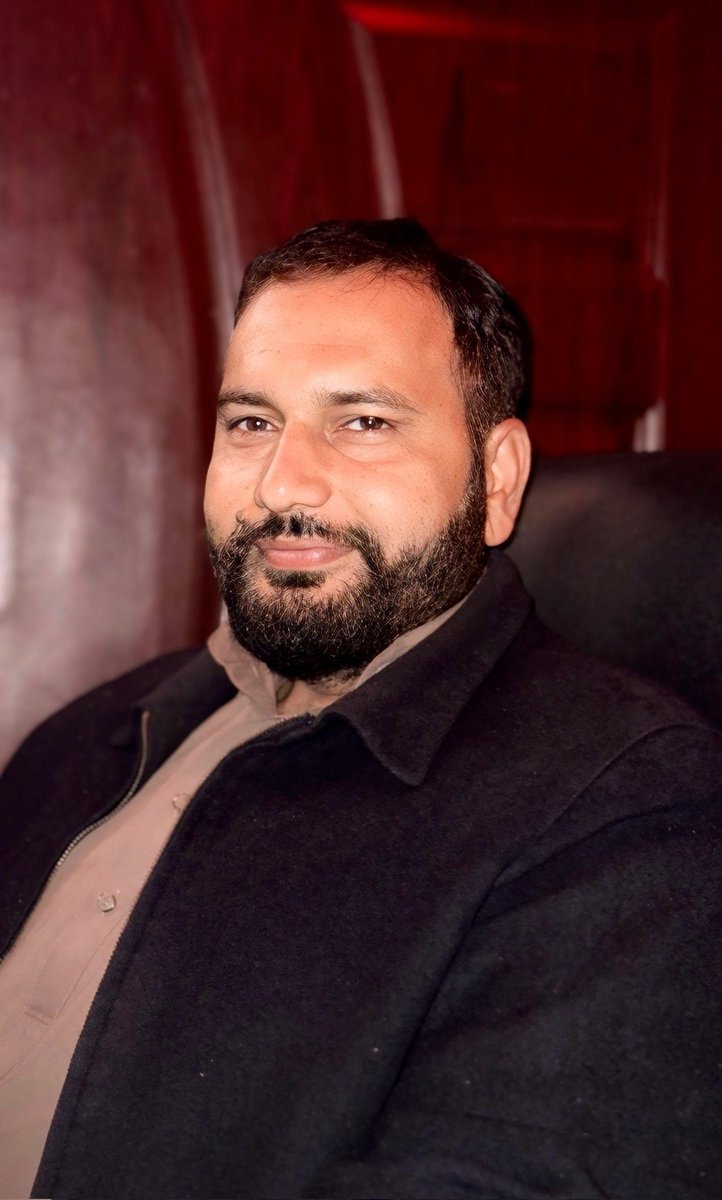 umarfarooqji's tweet photo. ہنستے ہوئے چہروں کو غموں سے آزاد نہ سمجھو
ہزاروں غم چُھپے ہوتے ہیں،ہلکی سی مُسکان میں https://t.co/vGwJTFv7XG