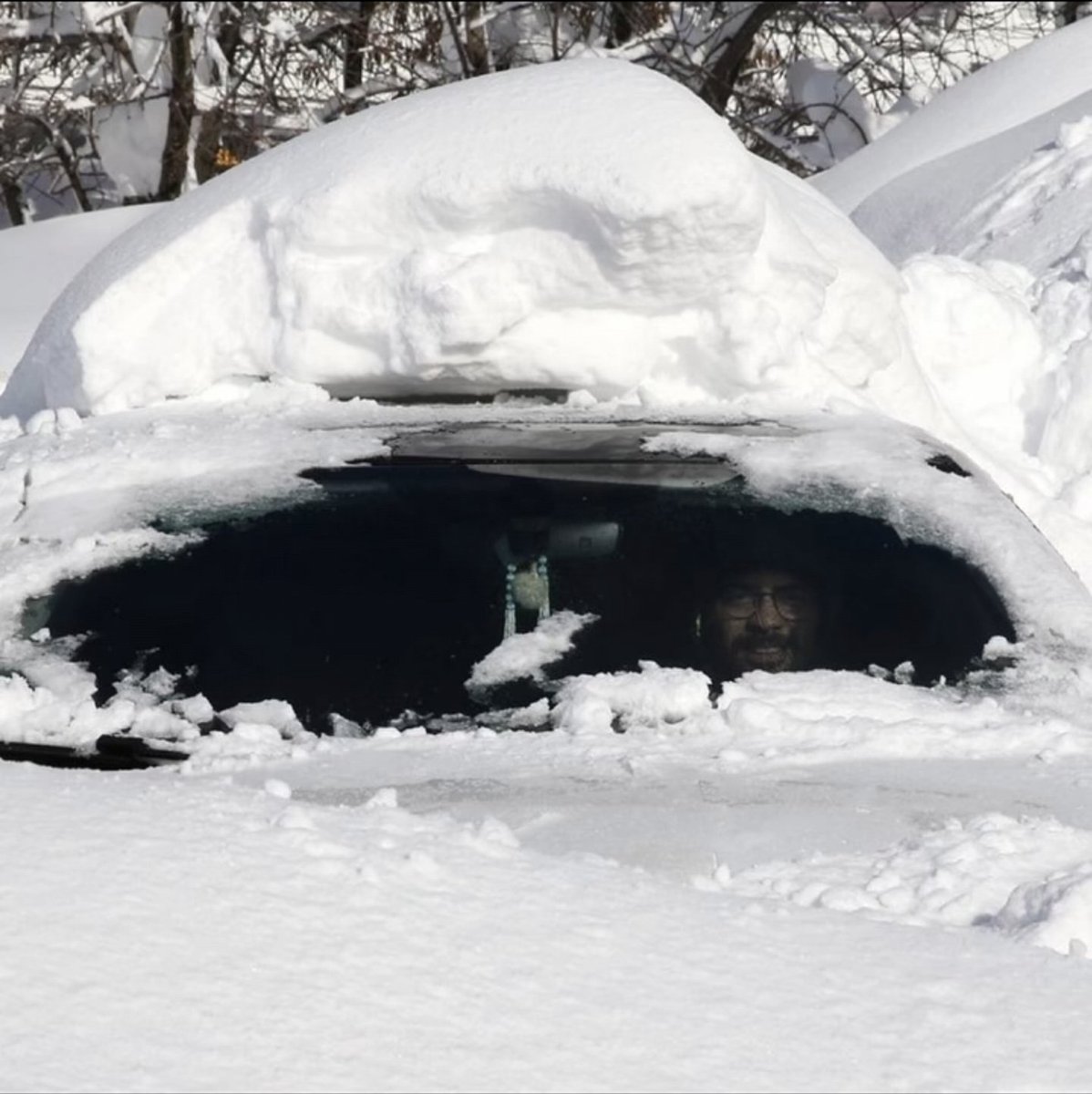 Bitlis'te kar altında kalan Walter White 😒