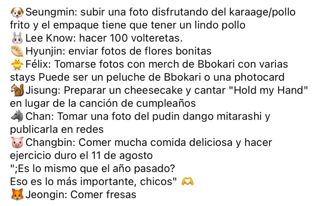 gwtlit's tweet image. la misión de jeongin siendo comer frutillas cuando acá no es temporada gordo la frutilla con mas forma va a parecer pisada por un camión