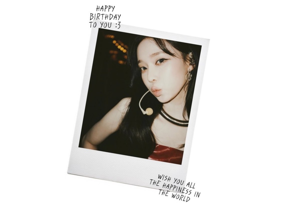 uning's tweet image. winter season is coming! ♥︎ 

a little late, but baked with extra love. hope your days ahead feel like cupcakes that soft in the middle, sweet on top, and sprinkled with tiny moments that make you smile for no reason, 🧁!