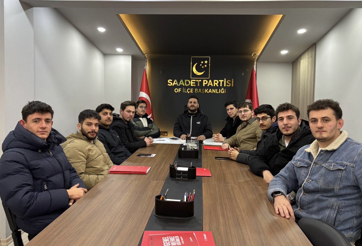 Haftalık yönetim kurulu toplantımız İlçe Gençlik Kolları Başkanımız Mahmut Cevahir başkanlığında icra edildi.

<a href="/MahmutCevahir61/">Mahmut CEVAHİR</a>