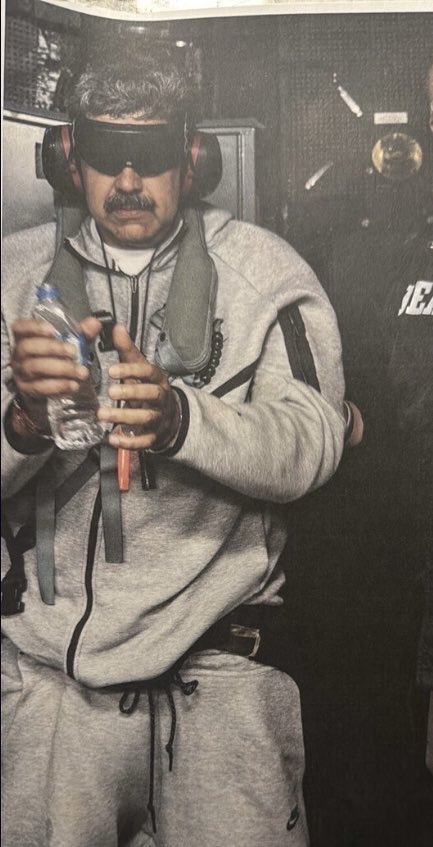 FaytuksNetwork's tweet image. BREAKING: Picture of Maduro aboard the USS Iwo Jima