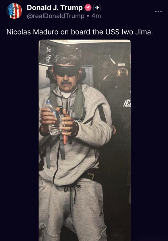 NTN24ve's tweet image. #ATENCIÓN | Trump publica la primera fotografía de Nicolás Maduro capturado

EN VIVO: ntn24.com/noticias-actua…