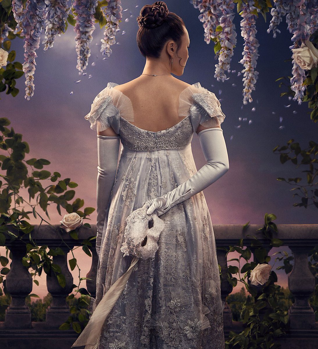 “They sewed crystals and gems under the dress so that it would sparkle when I moved. I felt like Cinderella.”

— Yerin Ha about her Masquerade Ball outfit 🩶