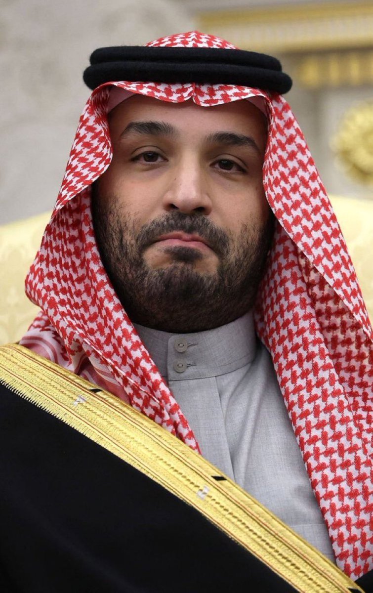 #محمد_بن_سلمان  قال للعالم..
السعودية لا تُقاد… السعودية تقود
#محمد_بن_سلمان
إما أن تفهمه متأخرًا
أو يعبر فوقك التاريخ
هذا الرجل جاء ليغيّر المسار… لا ليكمله