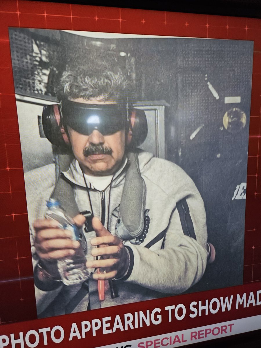 Esta foto la publicó Trump. Creo que Maduro se confió demasiado 👇👇👇👇