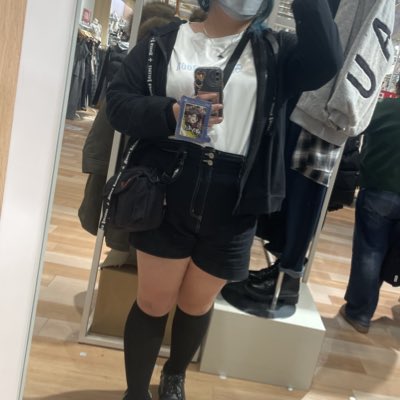 XLiuh91632's tweet photo. #新しいプロフィール画像 https://t.co/fVVbpU1oFG