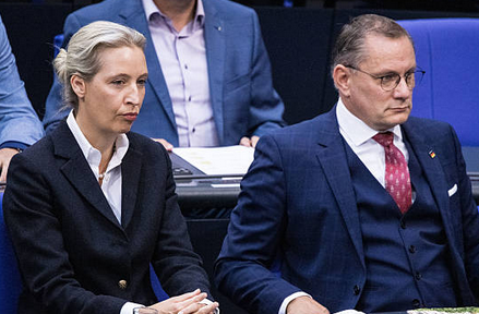 Kreuz Acht tweet media