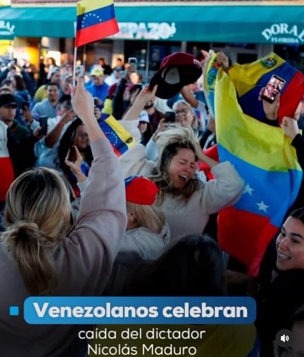 DanannOficial's tweet photo. @JuanGrabois Mientras tanto, los venezolanos https://t.co/JoFBSl5KJJ
