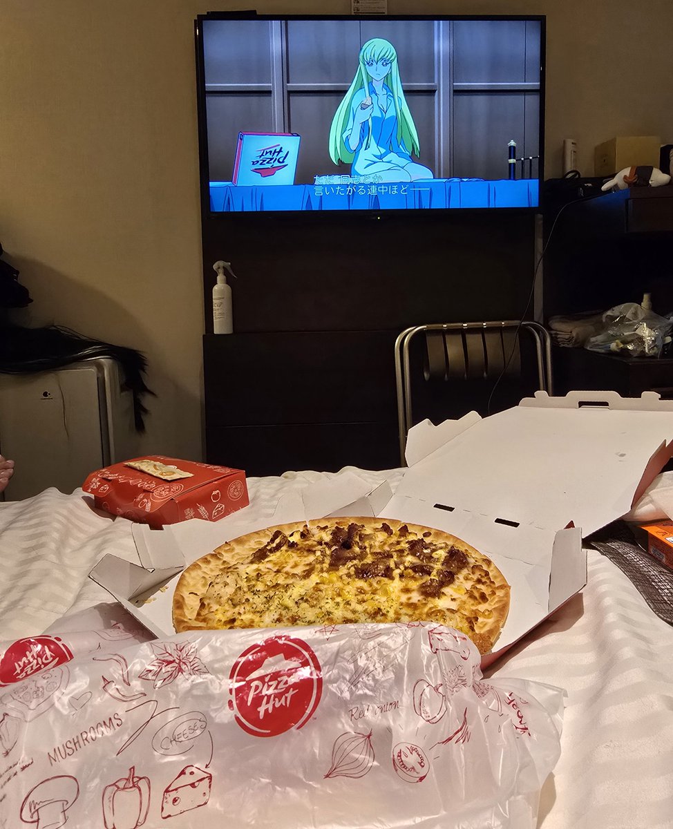 ピザの女の子

#コードギアス #シー・ツー