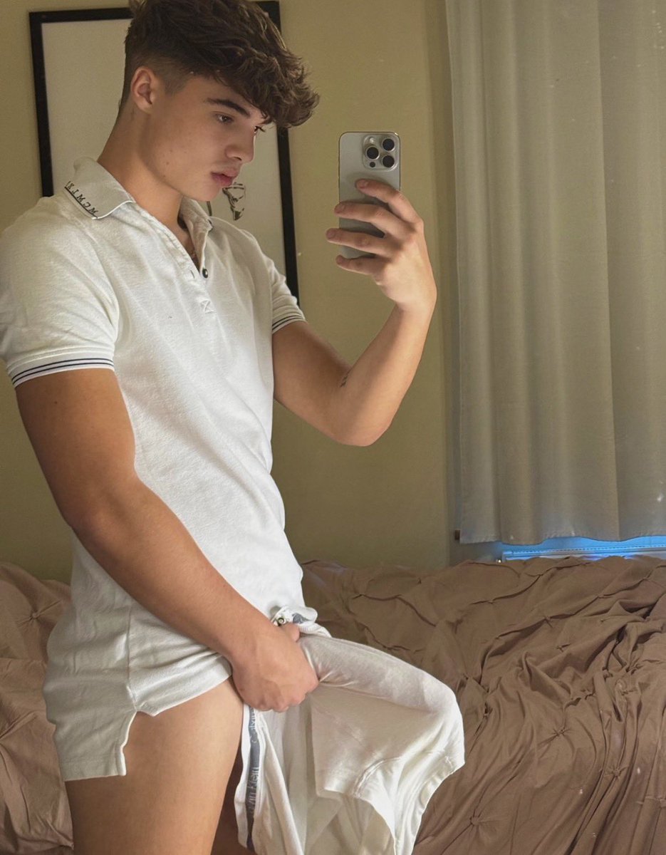 leedsladcd's tweet photo. Rt for no towel https://t.co/WdLwpNtESm