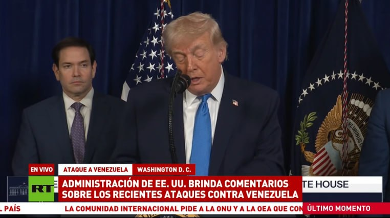 ActualidadRT's tweet photo. ❗️🇺🇸 "NOSOTROS VAMOS A GOBERNAR VENEZUELA" - Trump

🟢 "Estados Unidos pretende gobernar Venezuela hasta que pueda llevar a cabo una transición de poder segura, ordenada y razonable", afirmó Trump.

AHORA🔴https://t.co/QZtQnurO6x https://t.co/qWmtPAxK1W