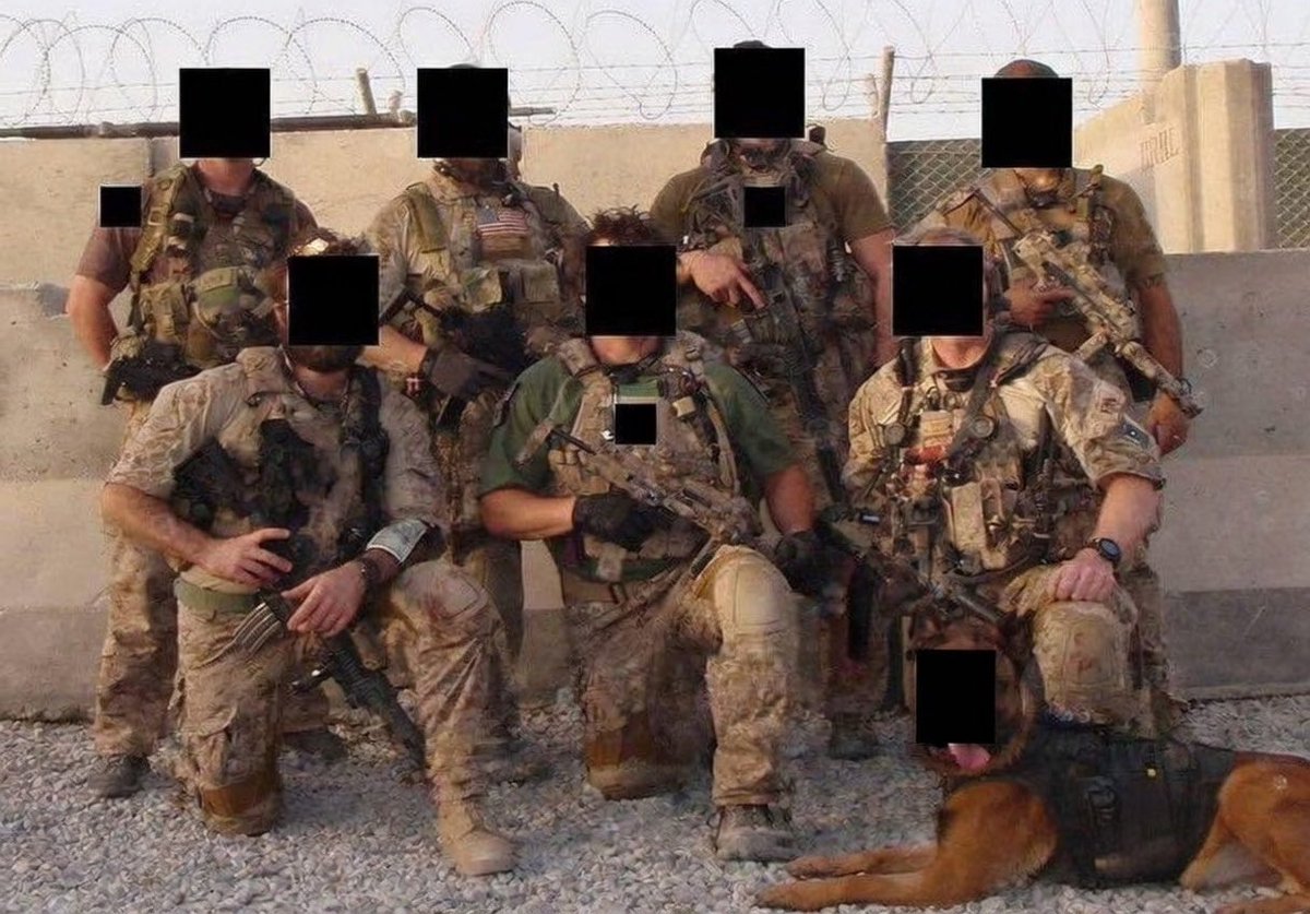 MilitaryCooI's tweet image. The 1st Special Forces Operational Detachment Delta is the unit responsible for capturing Nicolas Maduro

The K9s face is also hidden.