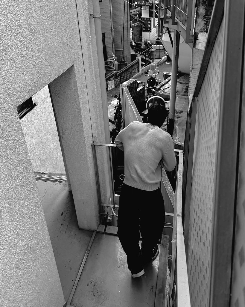 magnetificost's tweet image. Three out of seven visas are approved and I'm already overwhelmed. Oh how i love being W N I.